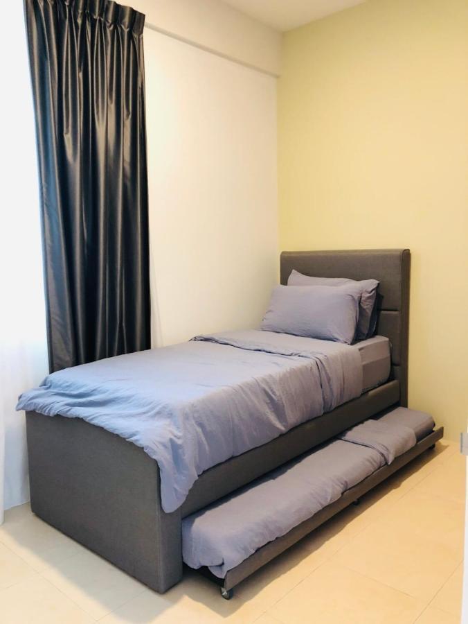 Santubong Suites B Just Like Home Damai Kuching Exterior photo